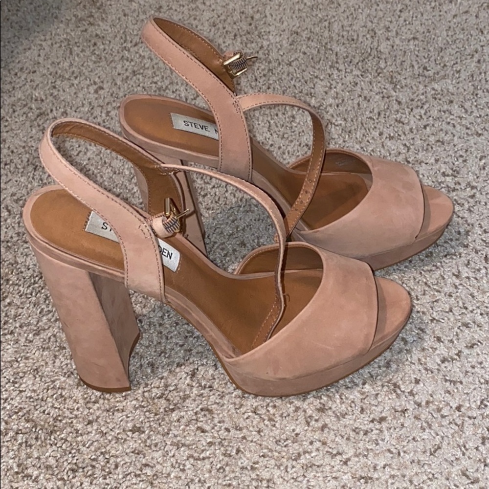 Steve Madden Pumps